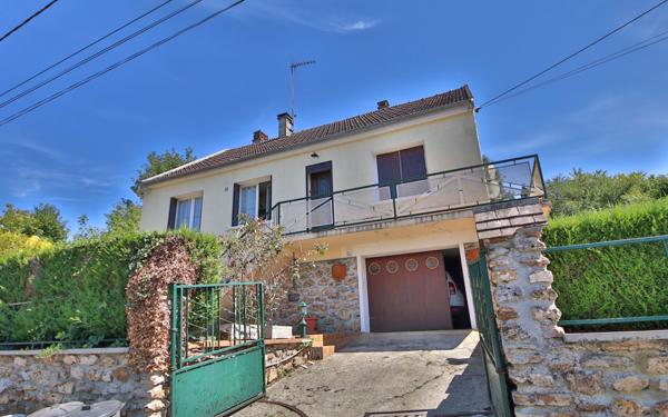 Maison à vendre    4 pièces • 76 m2 Étampes-sur-Marne