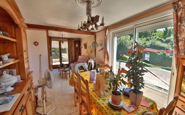 Maison à vendre    4 pièces • 76 m2 Étampes-sur-Marne