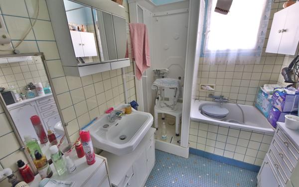 Maison à vendre    4 pièces • 76 m2 Étampes-sur-Marne