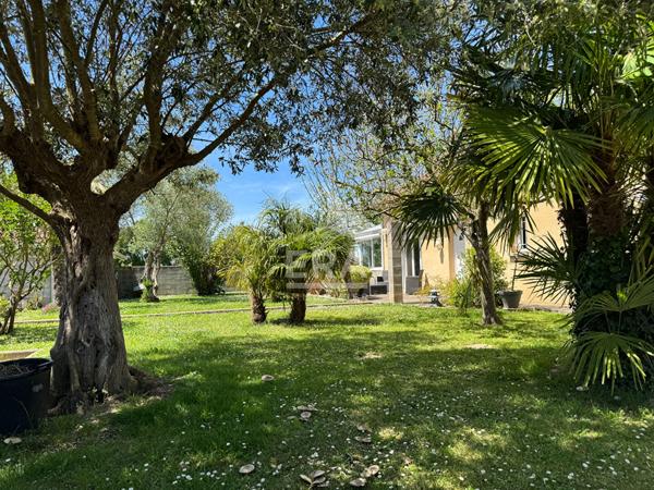 Grande maison de 177 m² avec jardin et garage