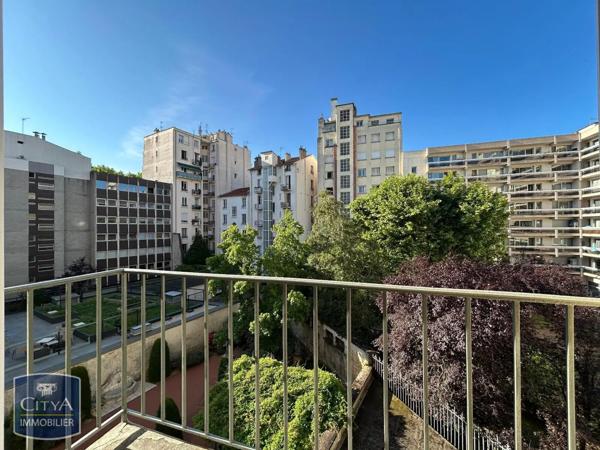 Appartement à louer 3 pièces 98.56m²
