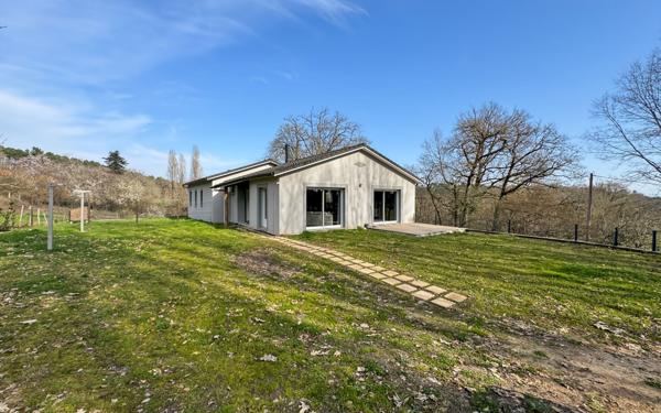 Maison à vendre    6 pièces •  Trélissac