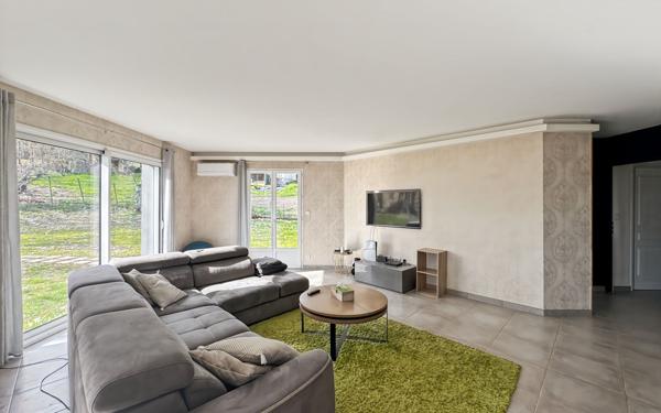 Maison à vendre    6 pièces •  Trélissac