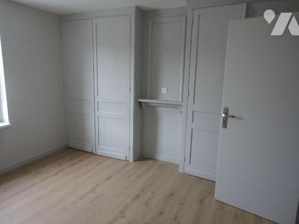 A VENDRE sur NIEPPE dans le NORD (59)- MAISON de ville entièrement rénovée avec matériaux de qu...