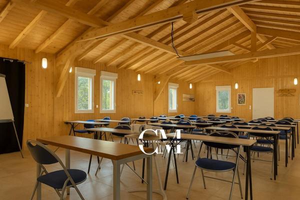 Maison Merignac 7 pièces 220m2 sur un terrain de 5000m²