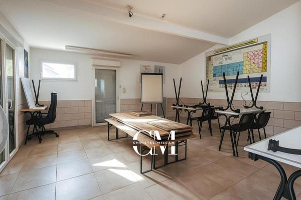 Maison Merignac 7 pièces 220m2 sur un terrain de 5000m²