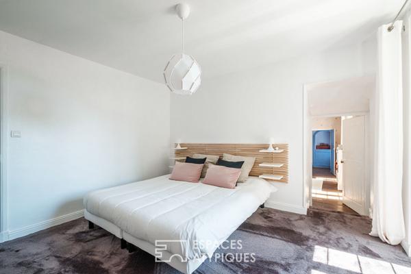 Élégante maison de maître avec son parc arboré et sa piscine