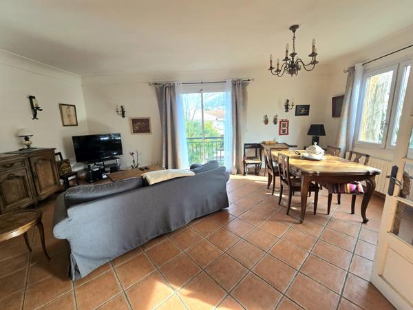 Marseille (13009) MAISON 2 APPARTEMENTS réunis intérieur et extérieur La PANOUSE