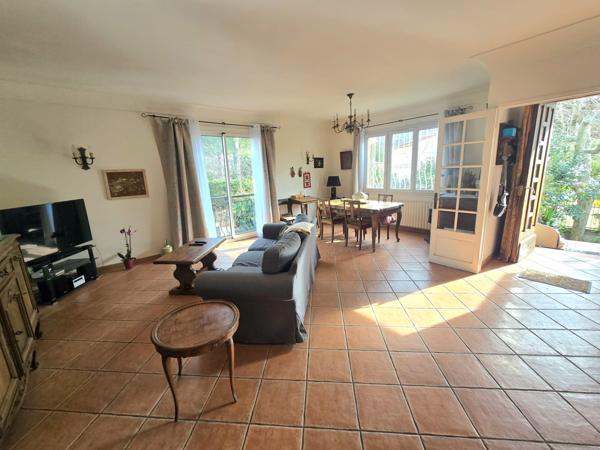 Marseille (13009) MAISON 2 APPARTEMENTS réunis intérieur et extérieur La PANOUSE