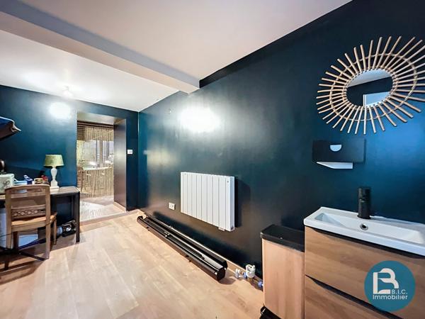 LYON 1ER rue ROYALE à deux pas de la Mère BRAZIER
