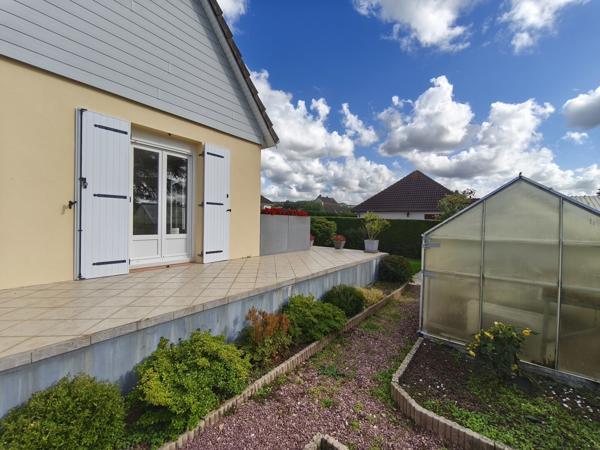 Plain-pied ? OUI ! Maison individuelle avec sous-sol complet et jardin