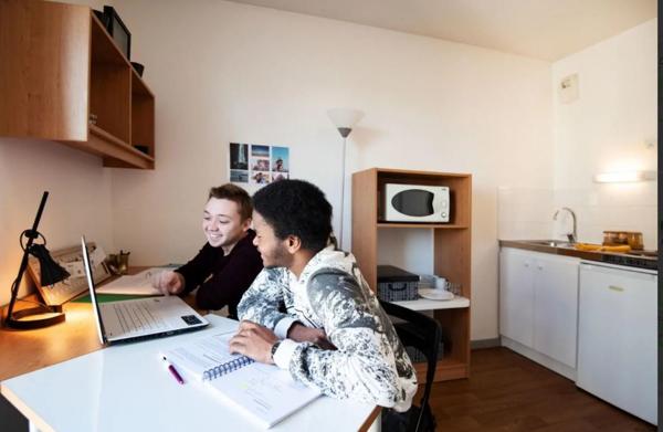 INVESTISSEMENT LOCATIF  Villeurbanne  Résidence Étudiante Nomad Campus Alasia  5.52 % de rentabilité