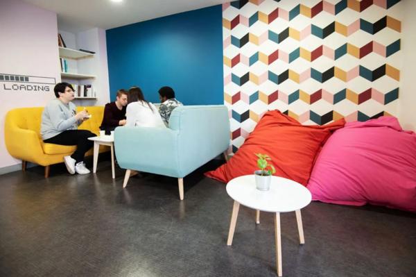INVESTISSEMENT LOCATIF  Villeurbanne  Résidence Étudiante Nomad Campus Alasia  5.52 % de rentabilité
