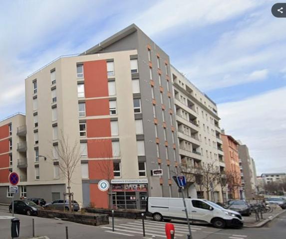 INVESTISSEMENT LOCATIF  Villeurbanne  Résidence Étudiante Nomad Campus Alasia  5.52 % de rentabilité