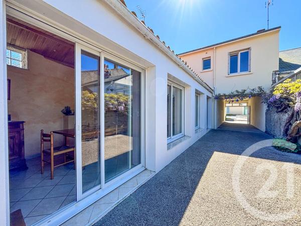 Maison à vendre  5 pièces - 119,18 m 2   CHATEAU D OLONNE  - 85