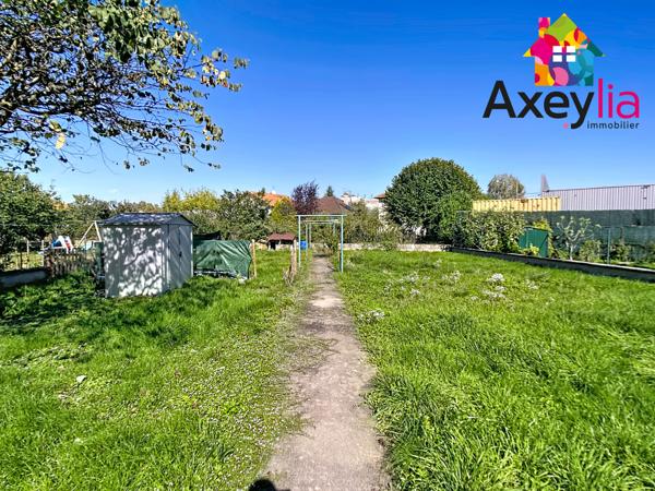 Mably (42300) A VENDRE - MABLY - MAISON RÉNOVÉE AVEC TROIS CHAMBRES, BUREAU, GARAGE ET TERRAIN