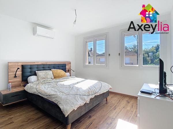 Mably (42300) A VENDRE - MABLY - MAISON RÉNOVÉE AVEC TROIS CHAMBRES, BUREAU, GARAGE ET TERRAIN