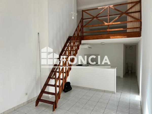 Location Studio 33.33 m² - 9 AVENUE D'AUNIS - Studio n°5 Tonnay Charente 17430