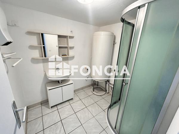 Location Studio 33.33 m² - 9 AVENUE D'AUNIS - Studio n°5 Tonnay Charente 17430
