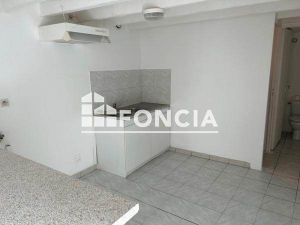 Location Studio 33.33 m² - 9 AVENUE D'AUNIS - Studio n°5 Tonnay Charente 17430