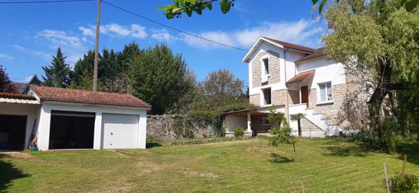 Maison à vendre 4 pièces VILLEFRANCHE DE ROUERGUE (12)