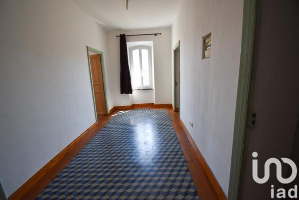 Maison 9 pièces de 265 m² à Villeneuve-les-Corbières (11360)