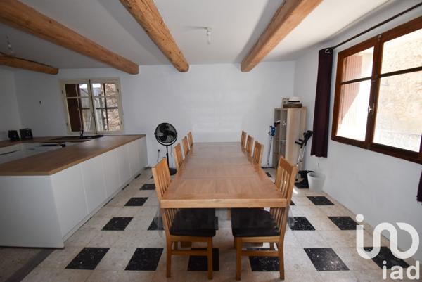 Maison 9 pièces de 265 m² à Villeneuve-les-Corbières (11360)