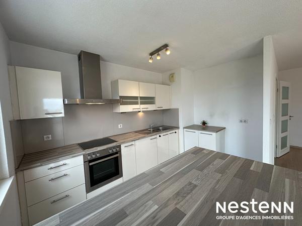 Coup de coeur assuré : appartement lumineux avec balcon, parking et vues exceptionnelles sur la Forêt-Noire et Strasbourg