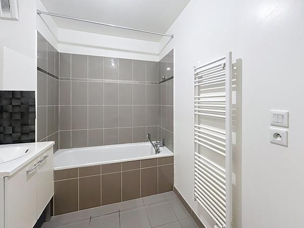 Appartement Olivet 3 pièces en Rez de jardin