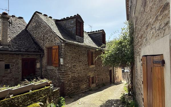 Maison à vendre    7 pièces •  Bagnols-les-Bains