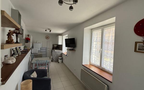 Maison à vendre    7 pièces •  Bagnols-les-Bains