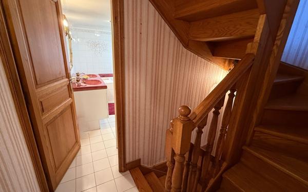 Maison à vendre    7 pièces •  Bagnols-les-Bains