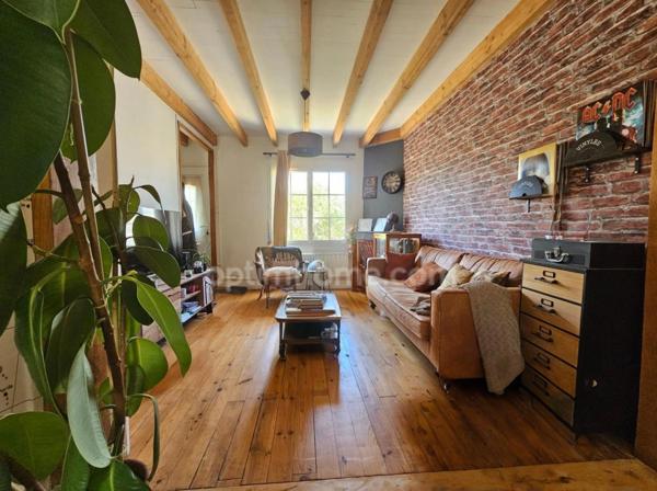Charmante maison de plain-pied 90 m² deux chambres et un bureau –au Calme, très bon état et sans vis-à-vis ! ANGOULEME (16)