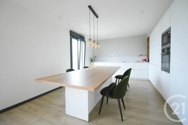 Maison à vendre  5 pièces - 131 m 2   ABREST  - 03