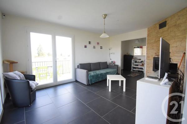 Maison à vendre  5 pièces - 131 m 2   ABREST  - 03