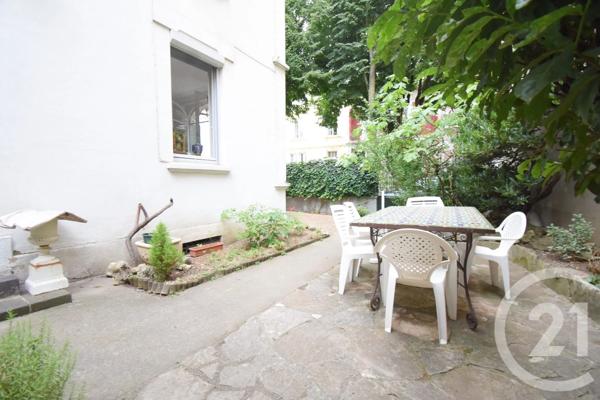 Maison à vendre  5 pièces - 131 m 2   ABREST  - 03