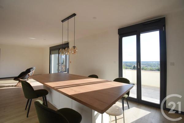 Maison à vendre  5 pièces - 131 m 2   ABREST  - 03