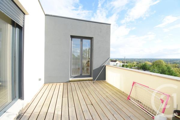 Maison à vendre  5 pièces - 131 m 2   ABREST  - 03