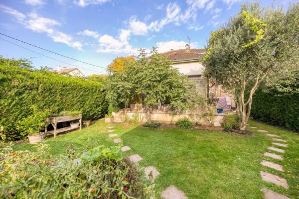 Maison Ozoir La Ferriere 6 pièce(s) 122.03 m2