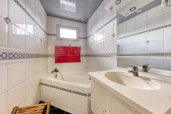 Maison Ozoir La Ferriere 6 pièce(s) 122.03 m2