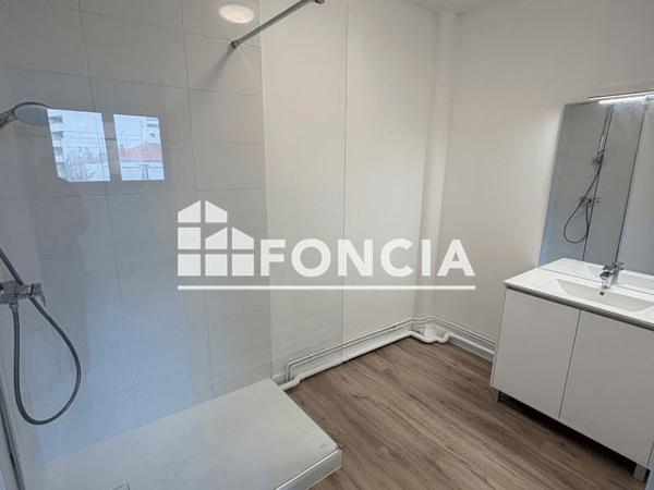 Location Appartement 2 pièces 55.46 m² - 55 RUE BONNABAUD Clermont Ferrand 63000