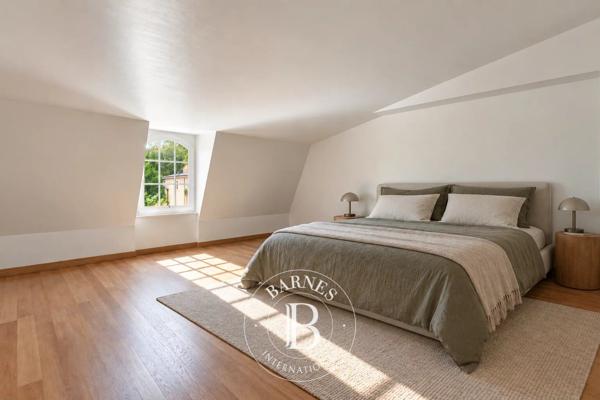 Saint-Maur-des-Fossés, Maison 10 Chambres -  525 m² à vendre
