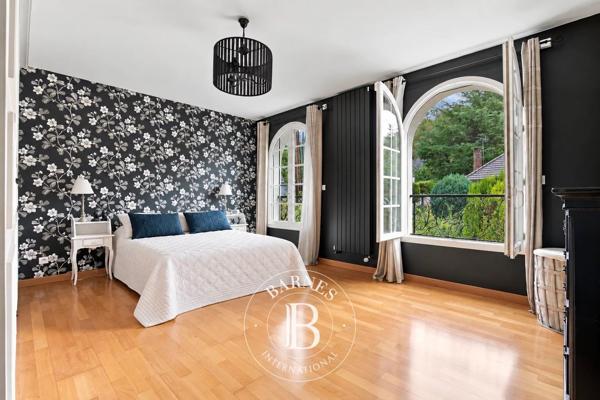 Saint-Maur-des-Fossés, Maison 10 Chambres -  525 m² à vendre
