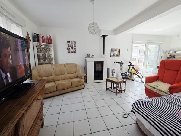 Maison 4 chambres jardin garage piscine