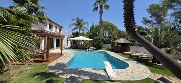 Immobilier Puget-sur-Argens (83480) – Propriété 150.24m2 – 995 000 €