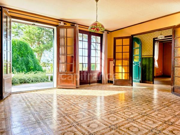 À VENDRE PAVILLON TRADITIONNEL SUR SOUS-SOL COMPLET, TERRAIN DE PLUS DE 1 600m² à LE TREPORT (76)