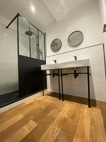 Vente                                                      Maison
                        
                     6 pièces                      178 m2                     à Estagel
