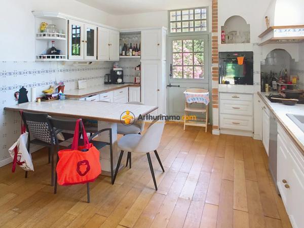 Vente                                                      Maison
                        
                     6 pièces                      178 m2                     à Estagel