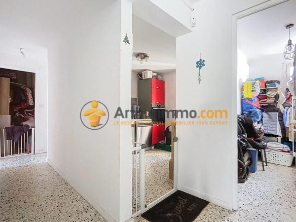 Vente                                                      Appartement
                        
                     3 pièces                      63 m2                     à Perpignan