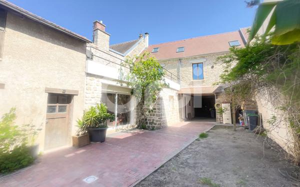 Maison à vendre    5 pièces •  Ecquevilly